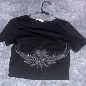 BLACK HEART CROP TOP